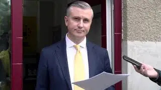 Conferinta de presa Marius Arcaleanu candidat la presedintia PNL Vaslui