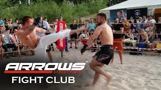 ARROWS KARATE VS STREET FIGHTER