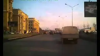 бегом через дорогу
