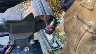 Replacing tie rod end ball joint rubber boots