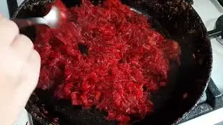 Дочкин первый борщ,  продолжаю делать в доме ремонт