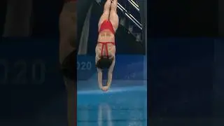 😱Unpredictable diving jump, What happens next❓#viral #shorts