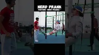Elite Gymnast pretended to be a nerd in the Calisthenics park | Prank 