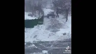 Ветер с моря дул.... на трактор