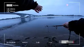 Вытащили непонятную конструкцию со дна. Спиннинг на Волге