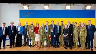 "Неможливо воювати, якщо недостатньо зброї". Чесна розмова у Мюнхені: Клінтон,Снайдер,Єрмак,ветерани