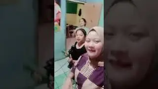 MENCARI BAHAGIA ITU SEDER HANA GAIIIS