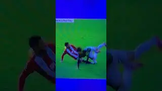 Mason Holgate crazy challenge on Mitoma