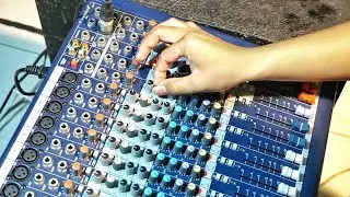 Review cara setting Mixer Soundcraft MFX 12/2