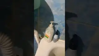 сделала нормальную причёску))