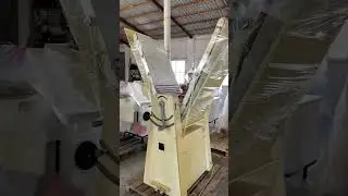 Машина для раскатки теста. 