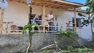 Daily life in a village / A couple's efforts to renovate their village house through their own work.