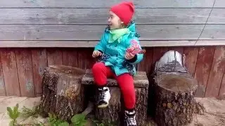 Травка зеленеет..солнышко блестит .. Василисе 3 года