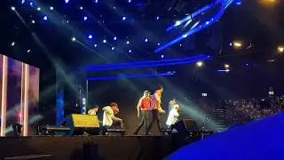 170804 BTS 방탄소년단 - Blood, Sweat & Tears 피 땀 눈물 @ Music Bank in Singapore