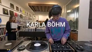 Yoyaku instore session with Karla Böhm