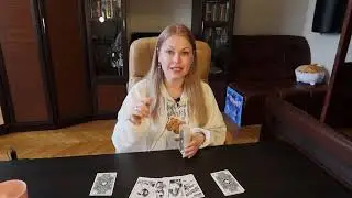 Что скрывает от вас человек. Расклад Таро. Гадание Онлайн