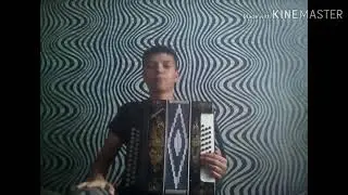 Играю 