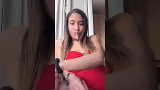 Italian Smoking Girl