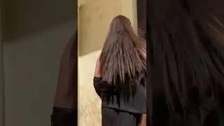 Жіночий злитий чорний купальник з паєтками батал