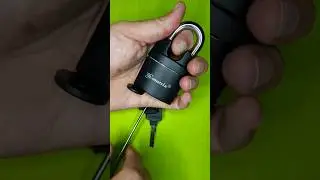 ОТВЕРТКОЙ ВСКРЫЛ ДИСКОВЫЙ ЗАМОК