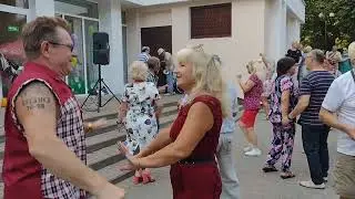 17.08.2024.👍💃🏼🕺🏼Ты где-то там.В Гомельском парке.