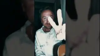 I love it when Tom Felton does that ✌️😄