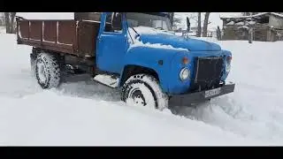 GAZ 66 wheels on a GAZ 53 after a year of use?! Review. GAZ 53 truck from the USSR.