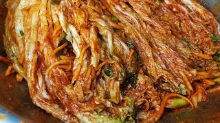 EASY KIMCHI RECIPE | HOW TO MAKE HOMEMADE KIMCHI | AMY GUEVARRA