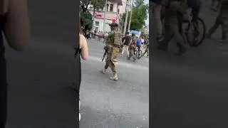 ЖИТЕЛИ РОСТОВА ЗАЩИЩАЮТ ВАГНЕРОВЦЕВ! 