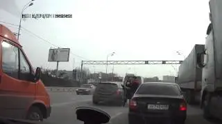 Россия! Разборки на дороге!