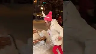 DAVA попал в лицо снежком Милане😥 