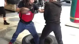 Minju’s FIGHT CLUB ~Boxing mitt work- how to fight in the pocket