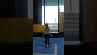 прыжки на батуте в батутном центре