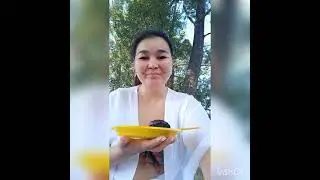 И купались, и ели, и загарали, и даже играли