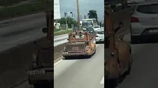 Carro estranho nas ruas de BH _ De qual filme ele saiu?