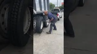 World fastest tire changer 🔥🤯 #viral #shorts