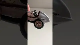 Заводной гоночный болид Schuco studio D.R. patente •Angem• № 1050 DIV.D.R.G.M. Germany
