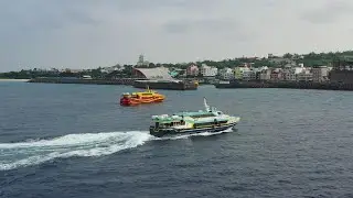 [空拍] 小琉球 東琉線交通船 白沙尾漁港 渡船碼頭 蛤板灣 威尼斯海灘 觀音石 海龜 水上活動 浮潛 獨木舟 SUP 泰富輪船 群益輪 富翔壹號 (DJI Mavic 2 Pro)