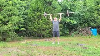 The proper way for senior citizens to do shoulder presses