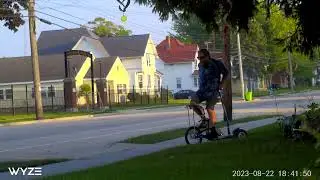 Riding backwards on a snoop dog WRFF trike