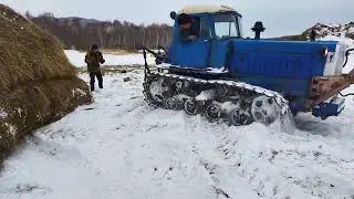 Дт-75. Приехали в соседнюю деревню за стогом сена. 