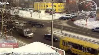 подборка зимних аварий , заносы зимой , ДТП на льду