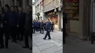 习一尊的气势谁能敌？