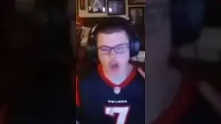 Sketch plays Fortnite