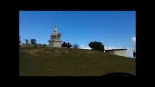 Βολτα στην Βουδιστικη Στουπα