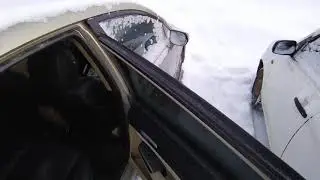 Honda Civic 4D Где находится усилитель штатной радио антенны.