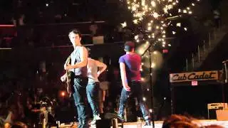Jonas Brothers - Burnin' Up
