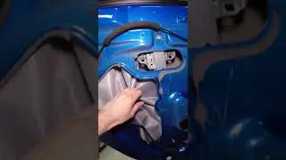 Lada Vesta - отпала шторка в двери. #shorts
