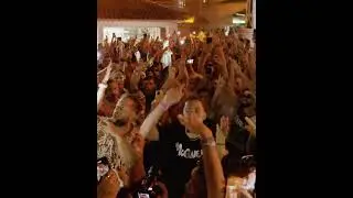 Epic moment at Tomorrowland with Acraze!
