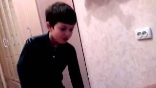 кто-то смеется